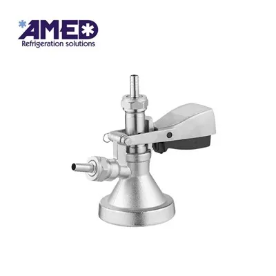 Accoppiatore per fusti per attrezzature per la produzione di birra di tipo G